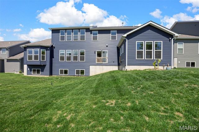 365 Kreder Ridge Circle, St Charles, MO 63304