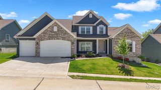 365 Kreder Ridge Circle, St Charles, MO 63304