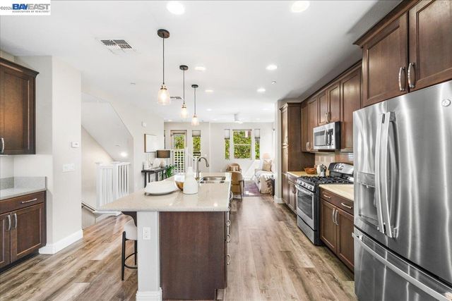 2707 Hollingbury Cmn, Livermore, CA 94550