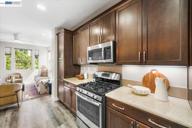 2707 Hollingbury Cmn, Livermore, CA 94550