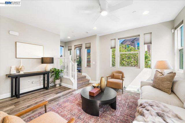 2707 Hollingbury Cmn, Livermore, CA 94550