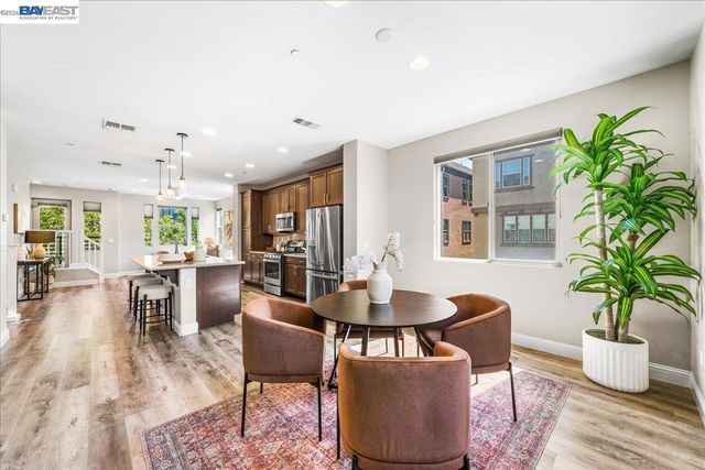 2707 Hollingbury Cmn, Livermore, CA 94550