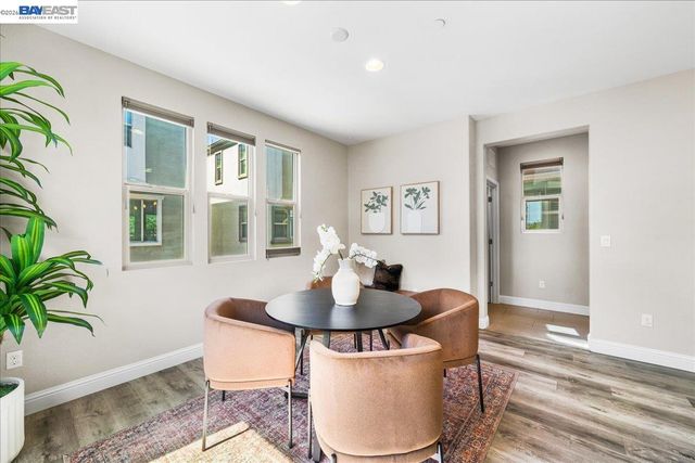 2707 Hollingbury Cmn, Livermore, CA 94550