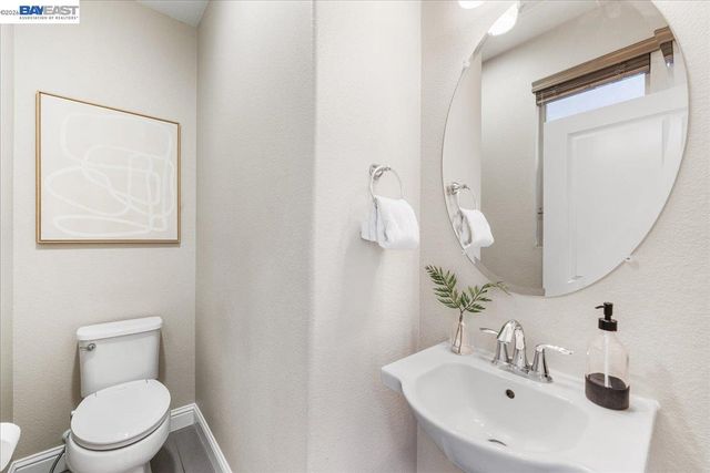 2707 Hollingbury Cmn, Livermore, CA 94550