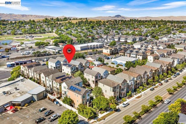2707 Hollingbury Cmn, Livermore, CA 94550