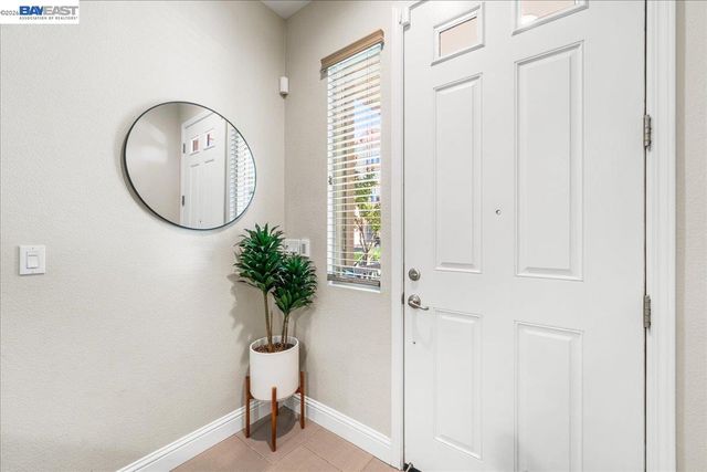 2707 Hollingbury Cmn, Livermore, CA 94550
