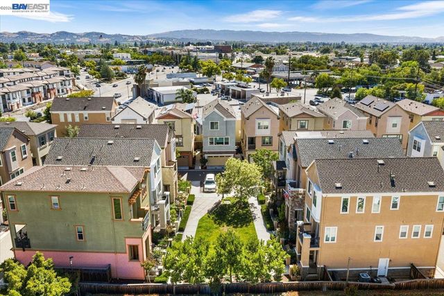 2707 Hollingbury Cmn, Livermore, CA 94550