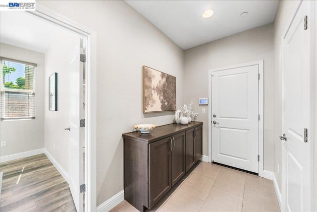 2707 Hollingbury Cmn, Livermore, CA 94550