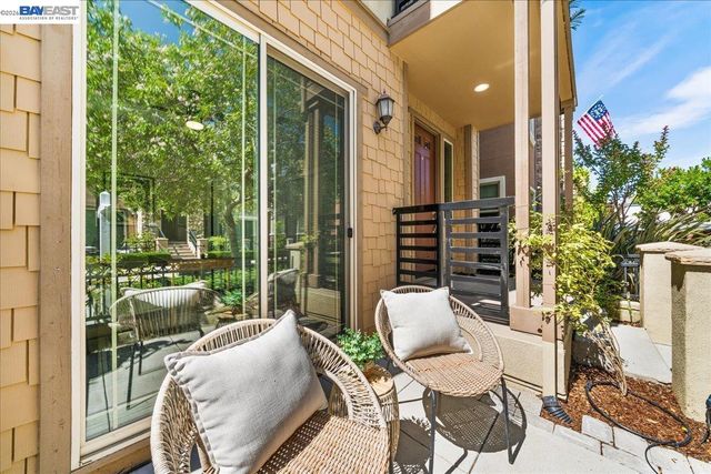 2707 Hollingbury Cmn, Livermore, CA 94550