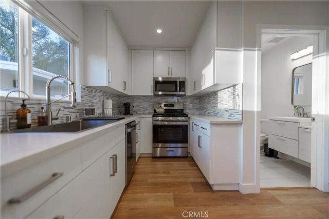 11012 Quill Avenue, Sunland, CA 91040