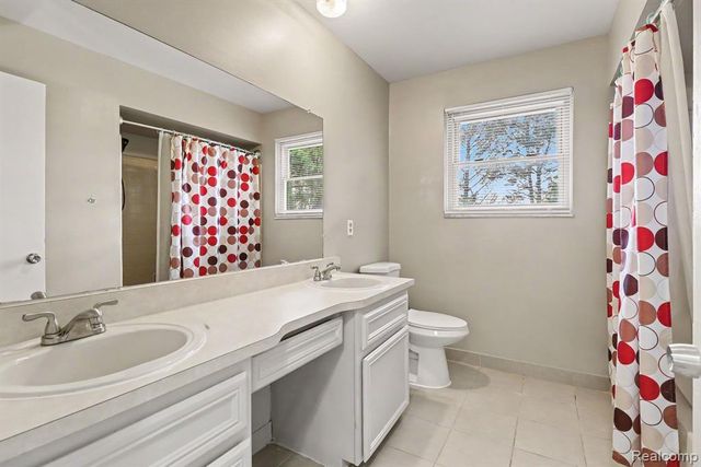 40855 Jellico Drive, Sterling Heights, MI 48313