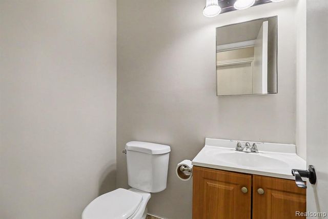 40855 Jellico Drive, Sterling Heights, MI 48313