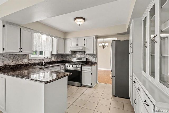 40855 Jellico Drive, Sterling Heights, MI 48313