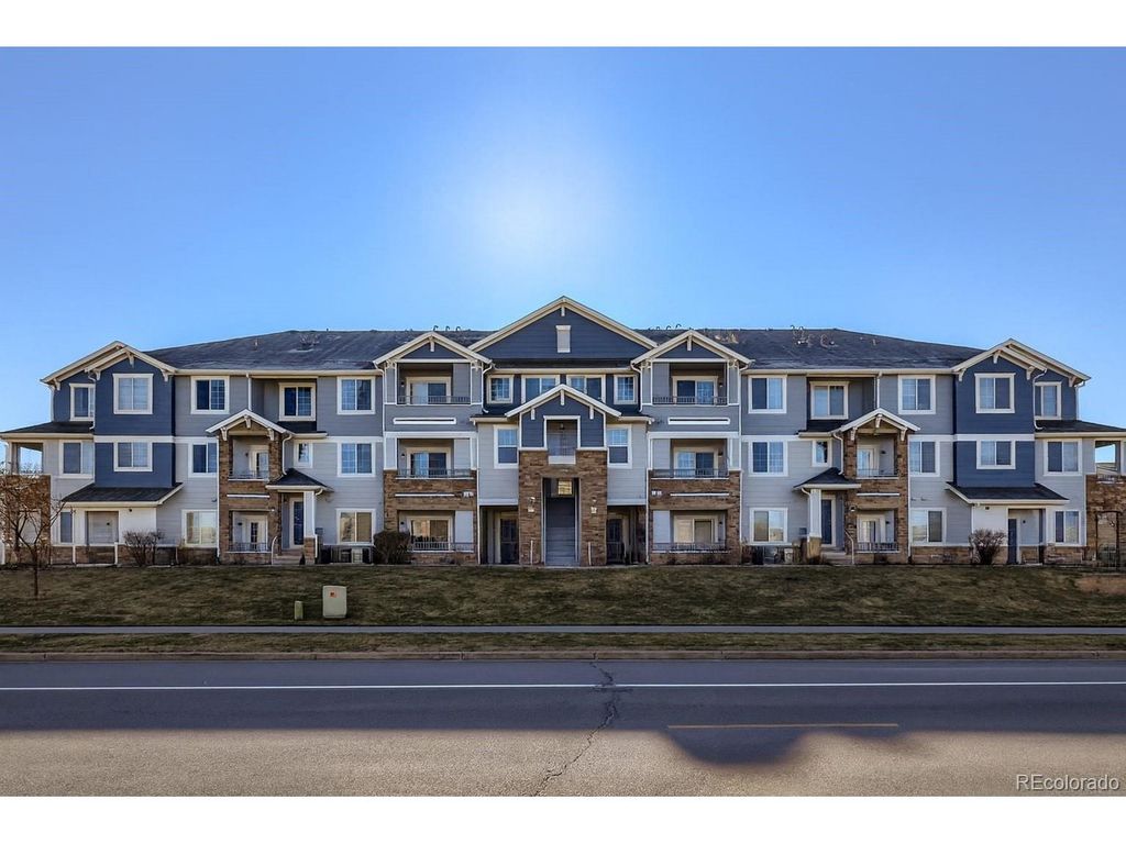 5255 Memphis St 717, Denver, CO 80239