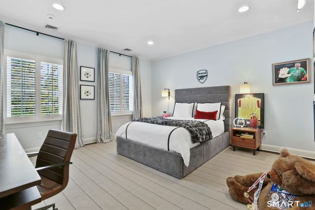 5 Shields Lane, Darien, CT 06820