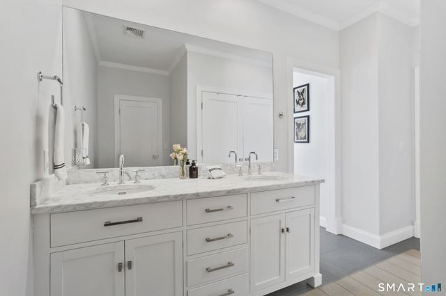 5 Shields Lane, Darien, CT 06820