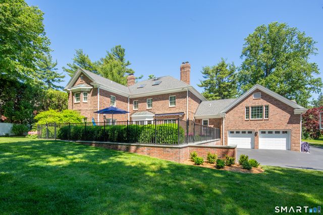 5 Shields Lane, Darien, CT 06820