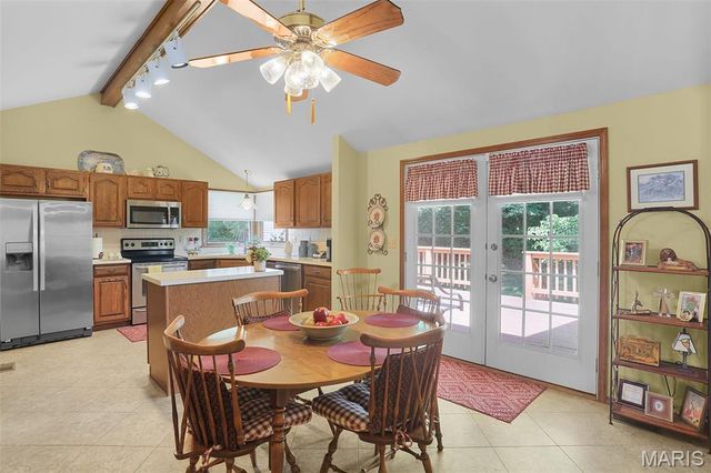 830 Whispering Meadows Drive, Manchester, MO 63021