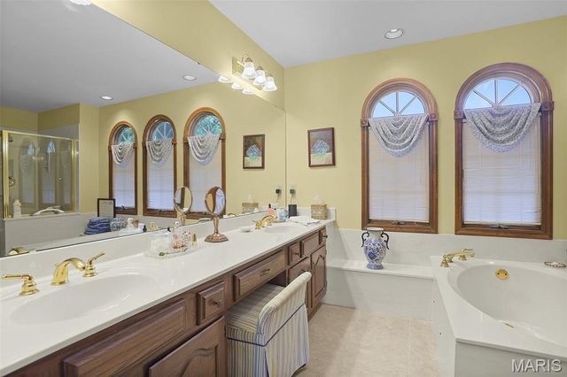 830 Whispering Meadows Drive, Manchester, MO 63021