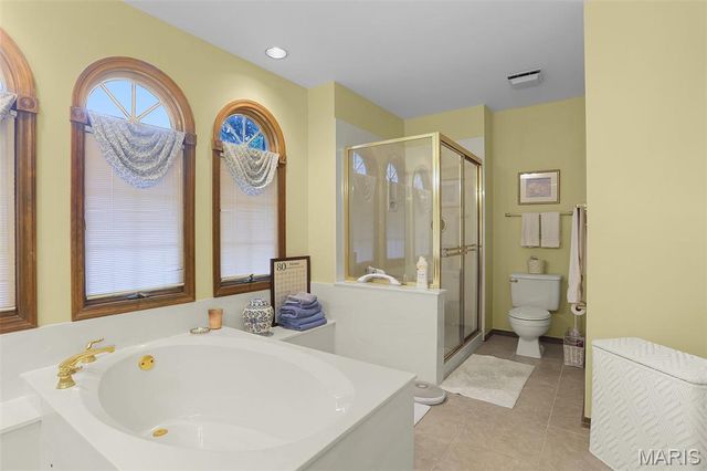 830 Whispering Meadows Drive, Manchester, MO 63021
