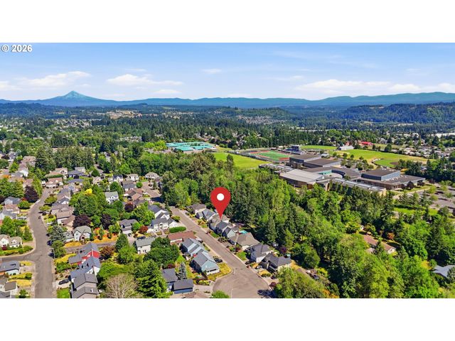 12404 Se BLAINE Dr, Clackamas, OR 97015