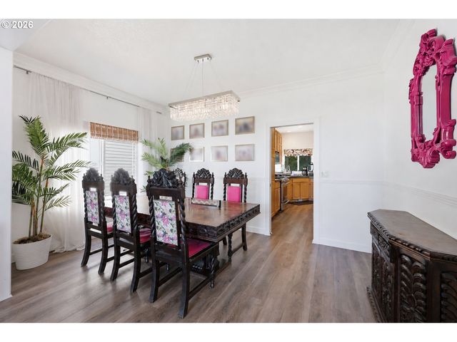 12404 Se BLAINE Dr, Clackamas, OR 97015