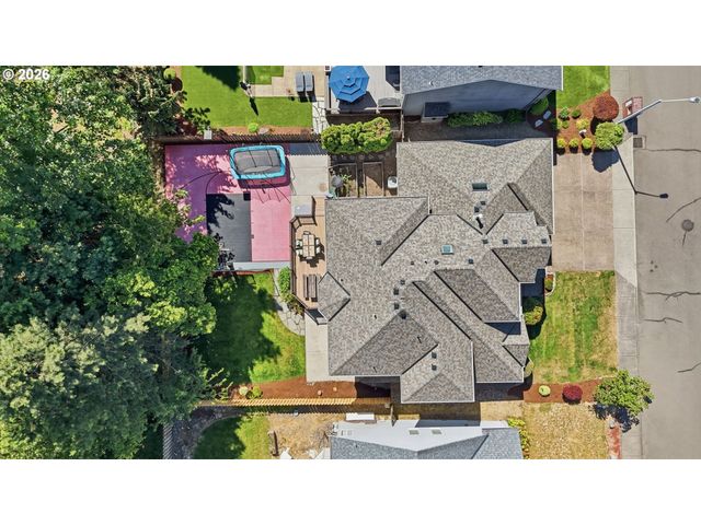 12404 Se BLAINE Dr, Clackamas, OR 97015