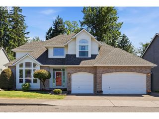 12404 Se BLAINE Dr, Clackamas, OR 97015