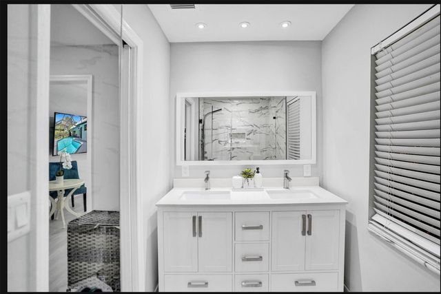 4772 NW 60th Lane, Coral Springs, FL 33067