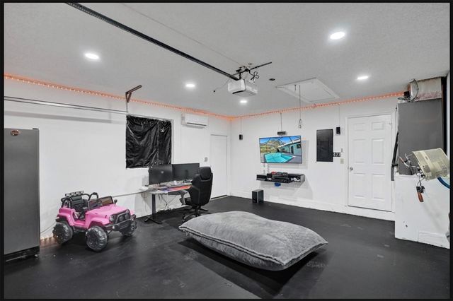 4772 NW 60th Lane, Coral Springs, FL 33067