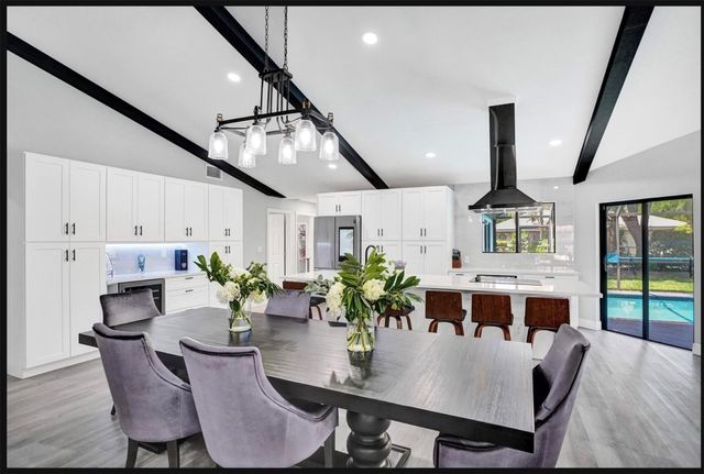 4772 NW 60th Lane, Coral Springs, FL 33067