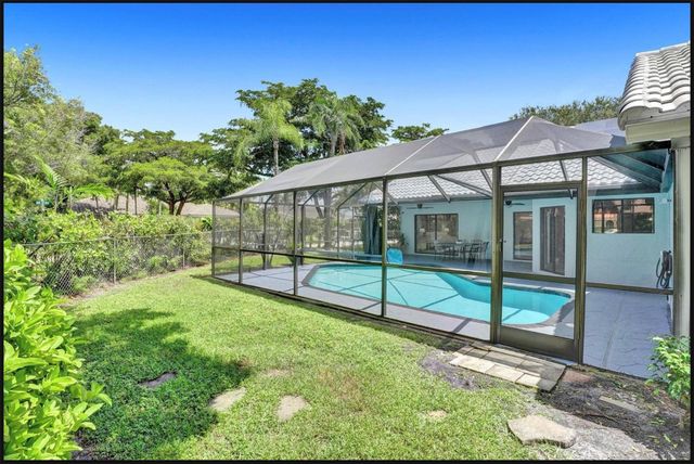 4772 NW 60th Lane, Coral Springs, FL 33067