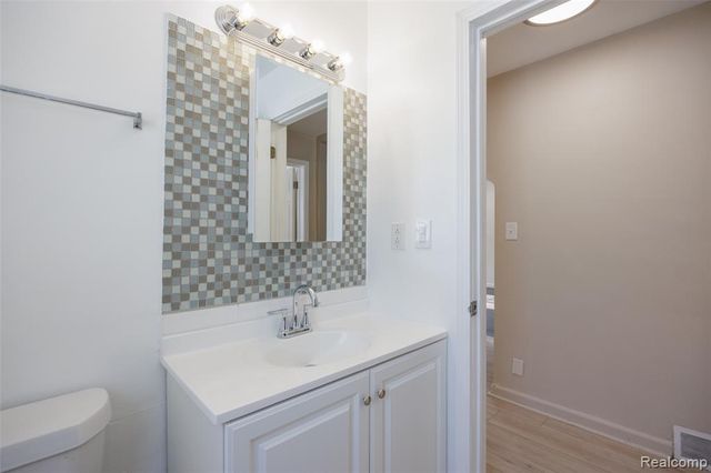 19490 Goldwin Street, Southfield, MI 48075