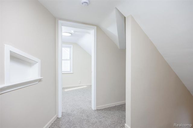 19490 Goldwin Street, Southfield, MI 48075