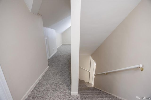 19490 Goldwin Street, Southfield, MI 48075