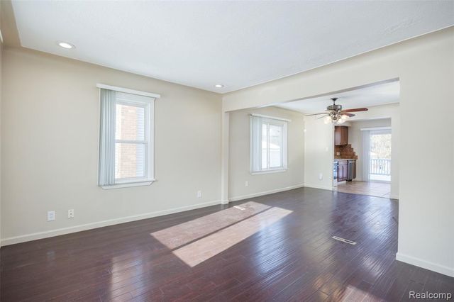 19490 Goldwin Street, Southfield, MI 48075