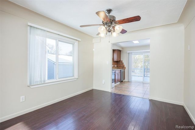 19490 Goldwin Street, Southfield, MI 48075