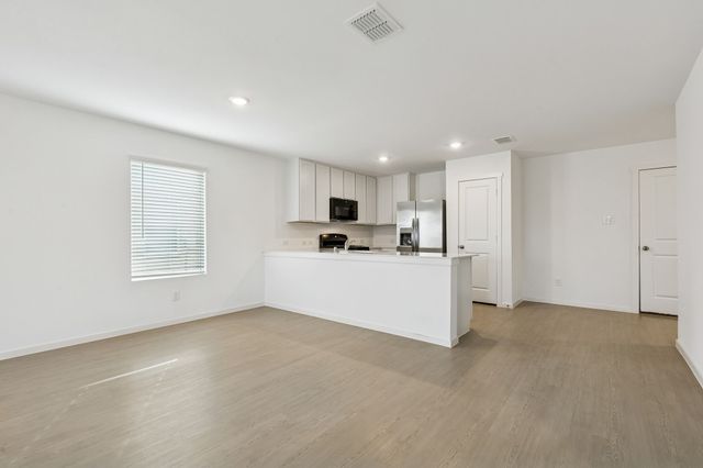 1825 KIWI Drive, Fate, TX 75189