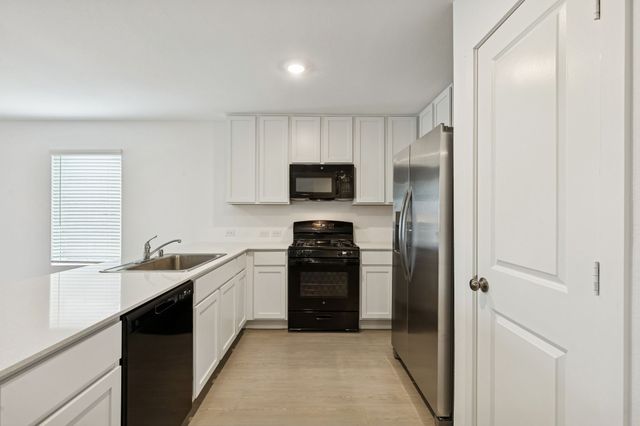 1825 KIWI Drive, Fate, TX 75189