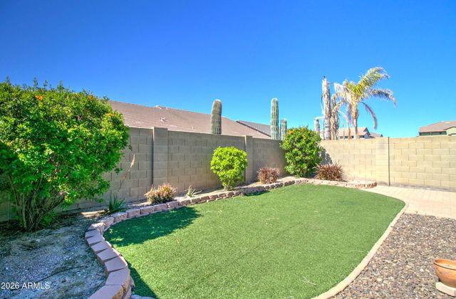 2725 E Mine Creek Road 1223, Phoenix, AZ 85024