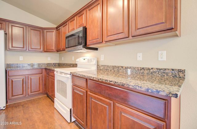 2725 E Mine Creek Road 1223, Phoenix, AZ 85024