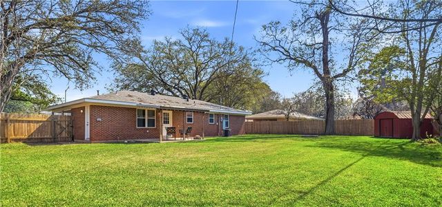 5636 W CIRCLE Drive, Alexandria, LA 71301