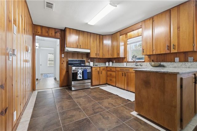 5636 W CIRCLE Drive, Alexandria, LA 71301