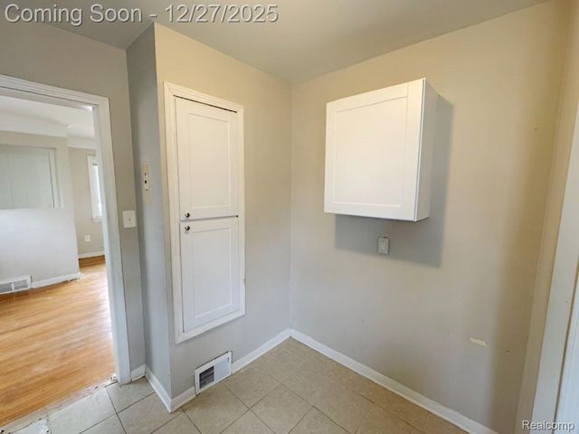 26531 Grant Street, St. Clair Shores, MI 48081