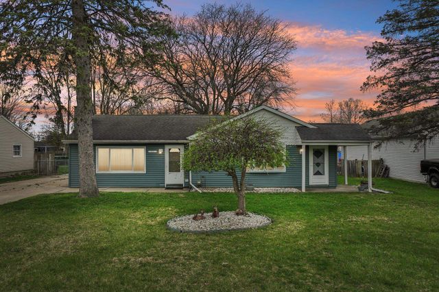 21510 Ulrich Street, Clinton Township, MI 48036