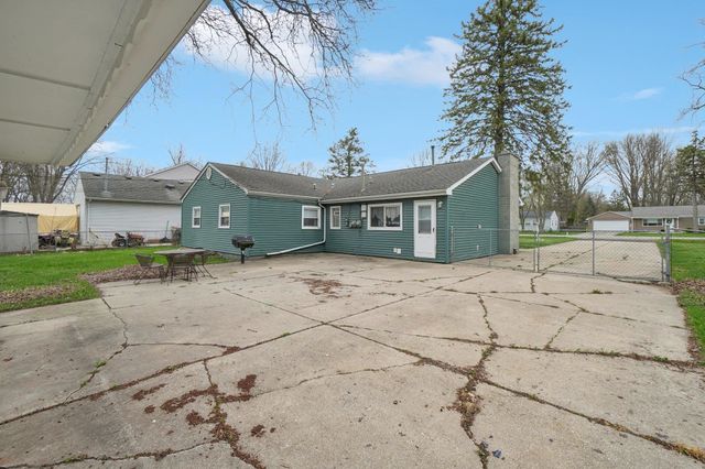 21510 Ulrich Street, Clinton Township, MI 48036