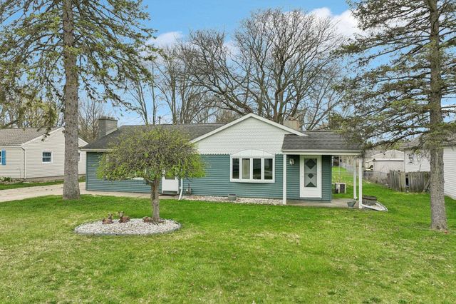 21510 Ulrich Street, Clinton Township, MI 48036