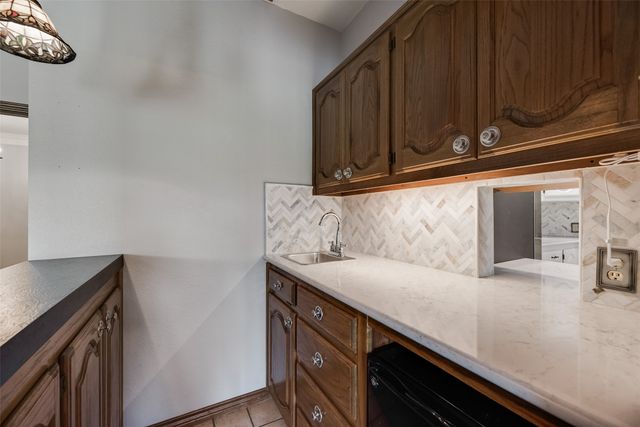 1040 County Road 3505, Quinlan, TX 75474