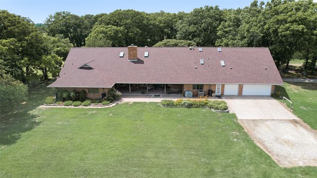 1040 County Road 3505, Quinlan, TX 75474
