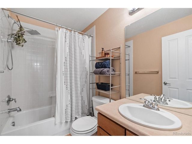 9457 E 108th Dr, Commerce City, CO 80640
